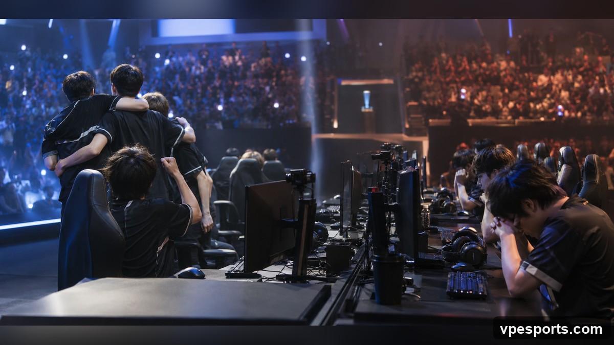 Players regroup after a VALORANT Champions playoff map